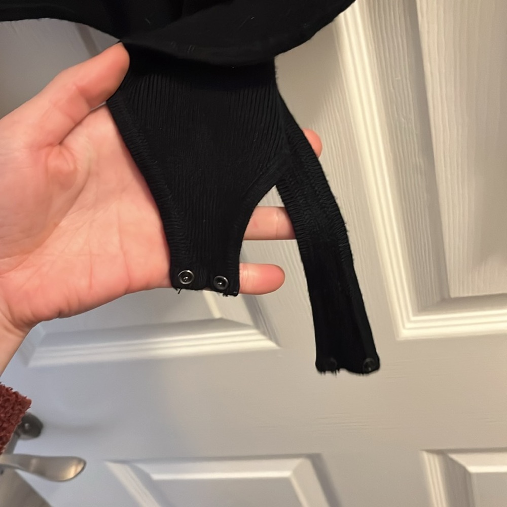 Abercrombie and fitch black knit zip bodysuit small - Picture 3 of 4